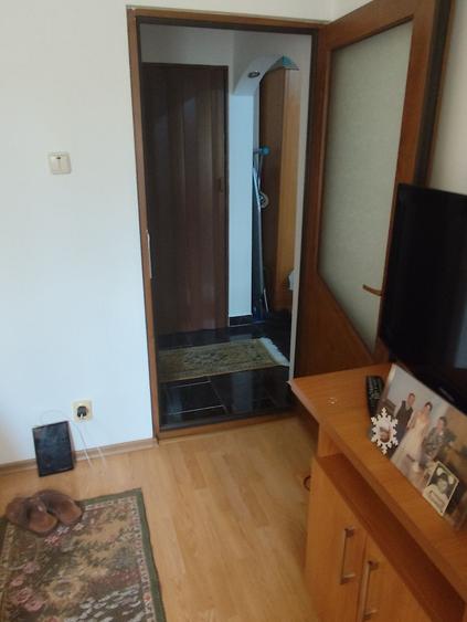 Apartament cu 2 camere decomandat în Exterior Vest