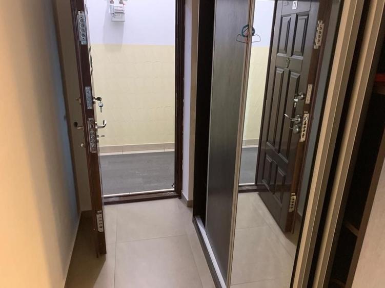 Apartament cu 3 camere în Podul de Fier