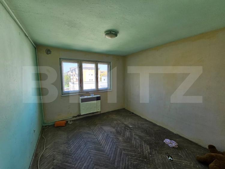Apartament cu 2 camere decomandat în Cugir