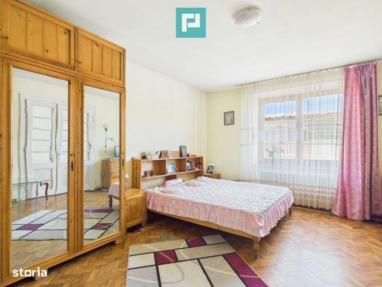 Casă cu 4 camere cu Teren 1007 Mp în Central