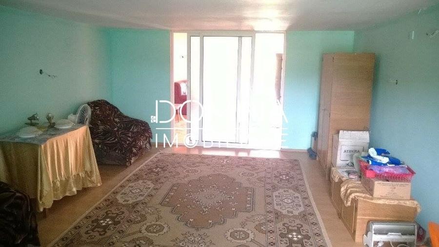 Casă individuală cu 4 camere cu Teren 3200 Mp în Logrești