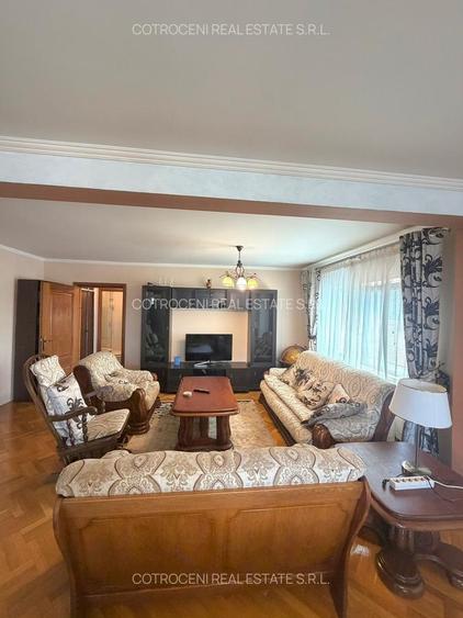 Apartament cu 3 camere semidecomandat în Alba Iulia