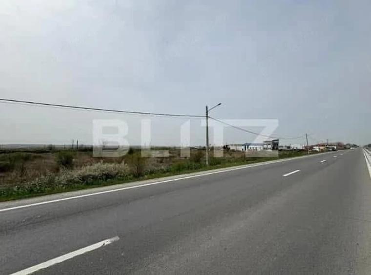 Teren de 10763 mp, în Brădești