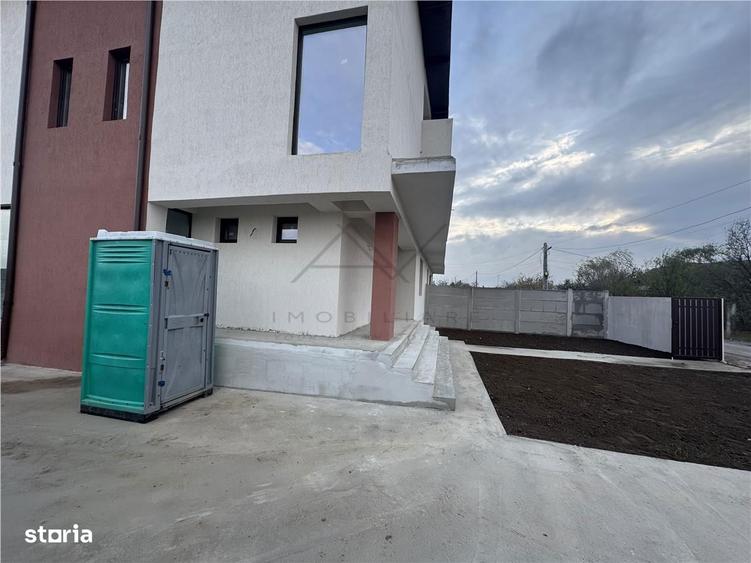 Casă cu 7 camere cu Canalizare în Ciorogârla