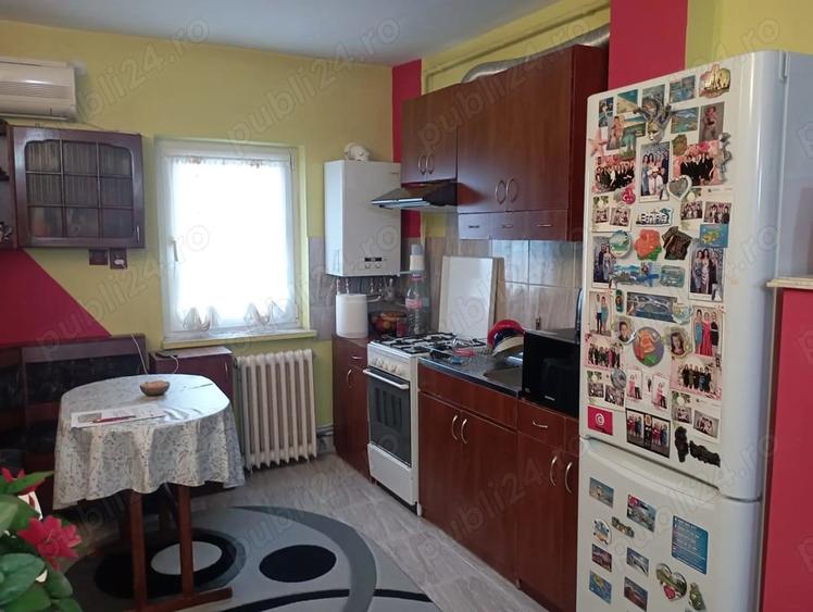 Apartament cu 2 camere decomandat în Horea