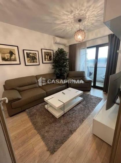 Apartament cu 3 camere decomandat în Nicolina