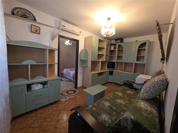 Apartament cu 2 camere semidecomandat în Valea Rosie