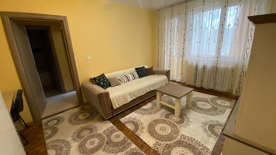 Apartament cu 2 camere semidecomandat în Gară