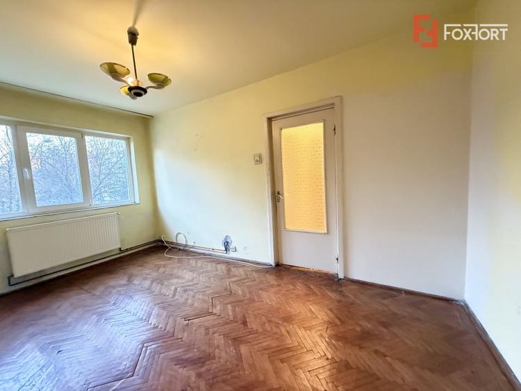 Apartament cu 2 camere semidecomandat în Cetății
