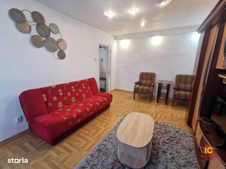 Apartament cu 2 camere decomandat în Central