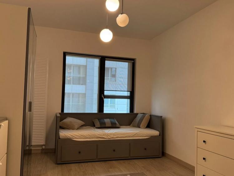 Apartament cu 3 camere decomandat, mobilat în Vitan