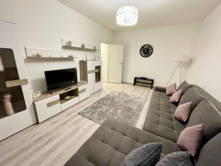 Apartament cu 2 camere decomandat în Metalurgiei