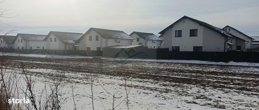 Teren de 1000 mp, în Frătăuții Noi