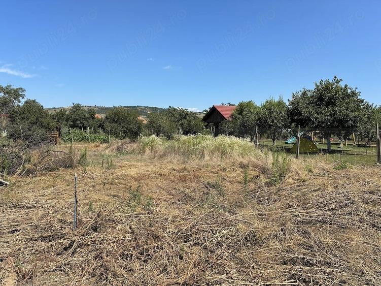 Casă cu 3 camere cu Teren 1080 Mp în Central