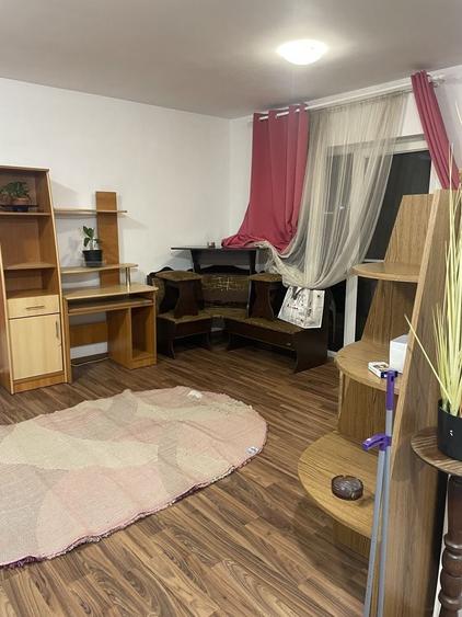 Apartament cu 2 camere decomandat în Mărăști