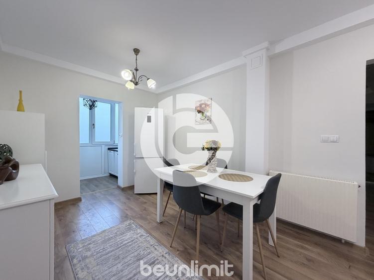 Apartament cu 3 camere decomandat, mobilat în Central