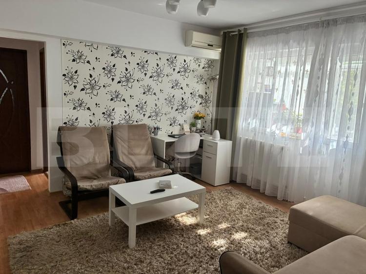 Apartament cu 2 camere semidecomandat, mobilat în Mihai Eminescu