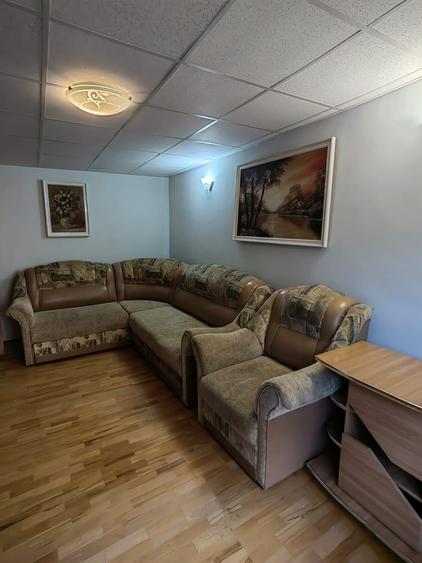 Apartament cu 3 camere decomandat în Coman