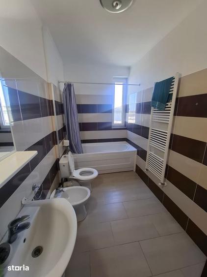 Apartament cu 2 camere semidecomandat în Intim
