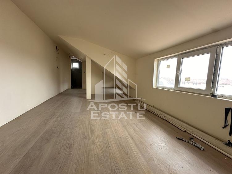 Apartament cu 3 camere semidecomandat, mobilat în Buziașului — fotografia 3