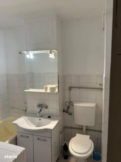 Apartament cu 3 camere decomandat în Lăpuș Argeș