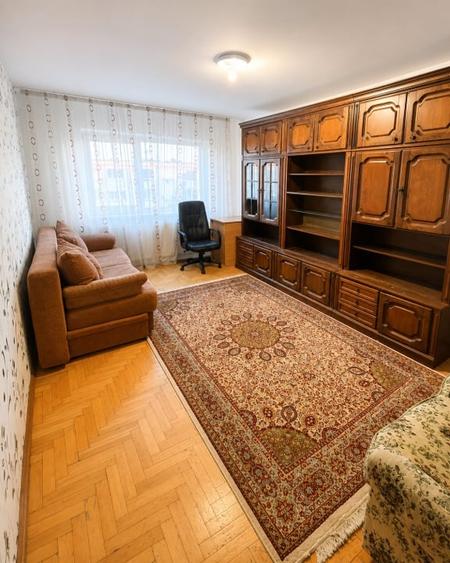 Apartament cu 2 camere decomandat, mobilat în Hotvon