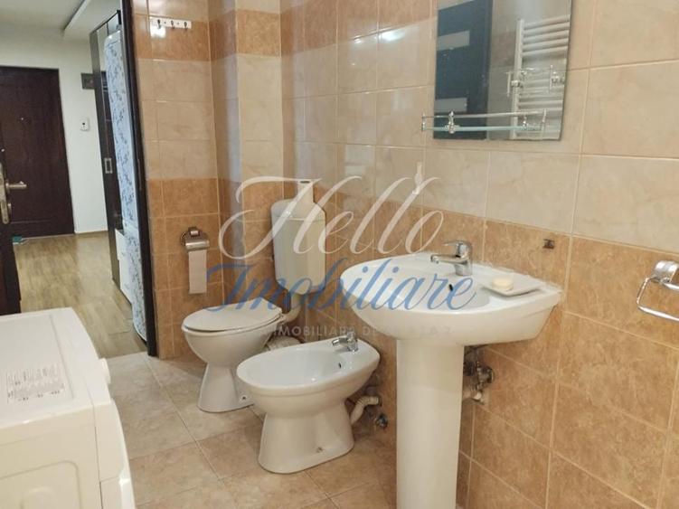 Apartament cu 2 camere semidecomandat în Florești