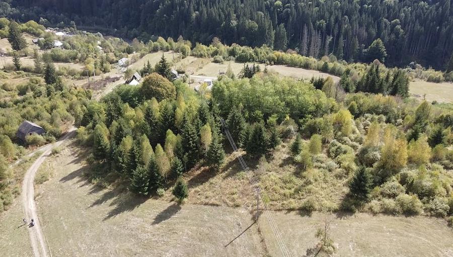 Teren de 4500 mp, în Lunca