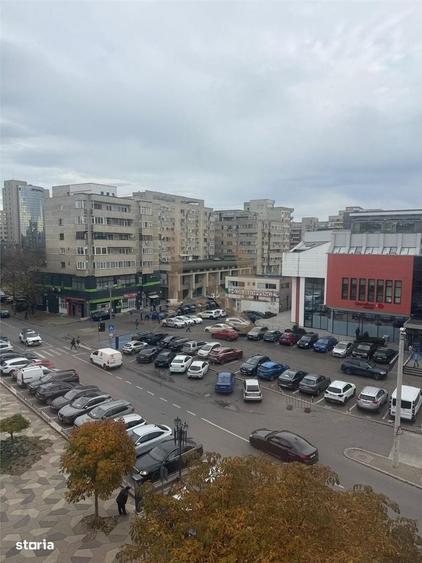 Apartament cu 2 camere decomandat în Hala Centrală