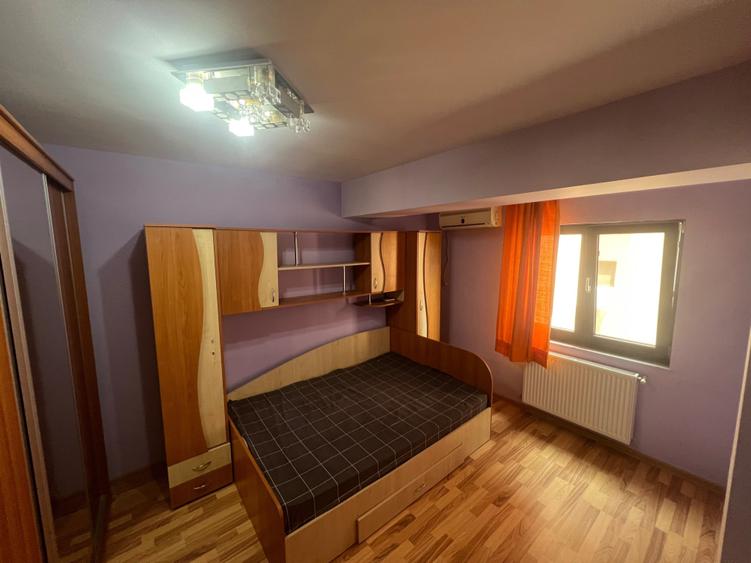 Apartament cu 2 camere decomandat în Calea Severinului