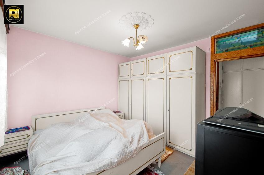 Apartament cu 3 camere decomandat în Siderurgiștilor