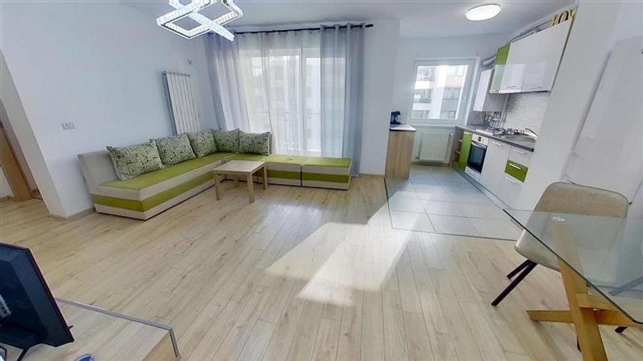 Apartament cu 2 camere decomandat, mobilat în Tractorul