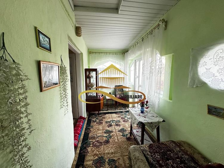 Casă individuală cu 4 camere cu Canalizare în Negri