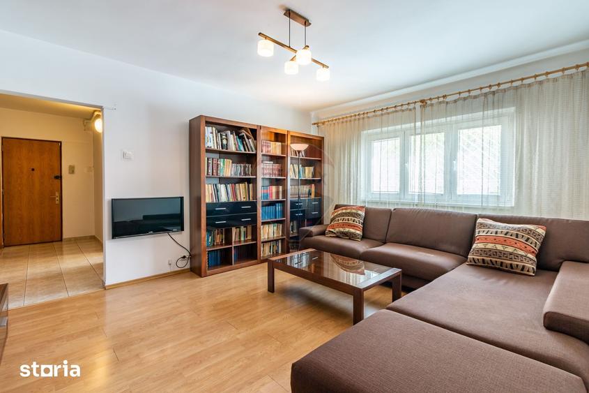 Apartament cu 3 camere, mobilat în Nerva Traian