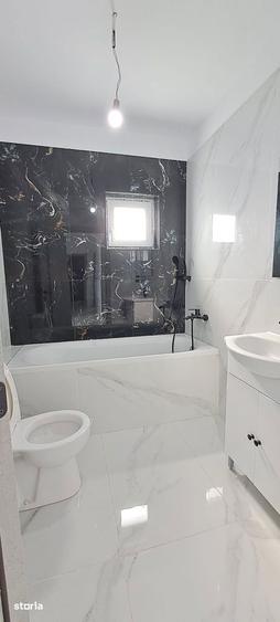 Casă cu 4 camere cu Canalizare în Joița