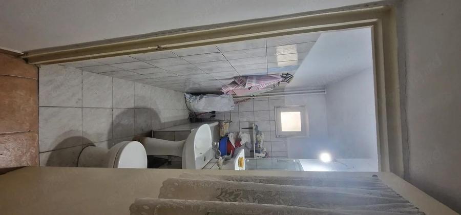 Apartament cu 2 camere nedecomandat în Malu Roșu