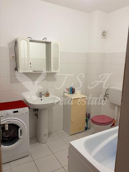 Apartament cu 2 camere semidecomandat, mobilat în Sud-Vest