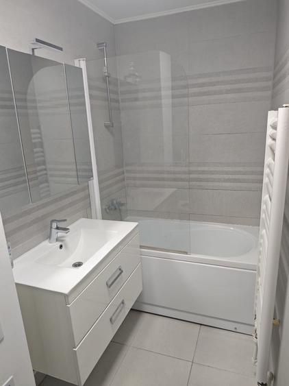 Apartament cu 2 camere decomandat în Sud