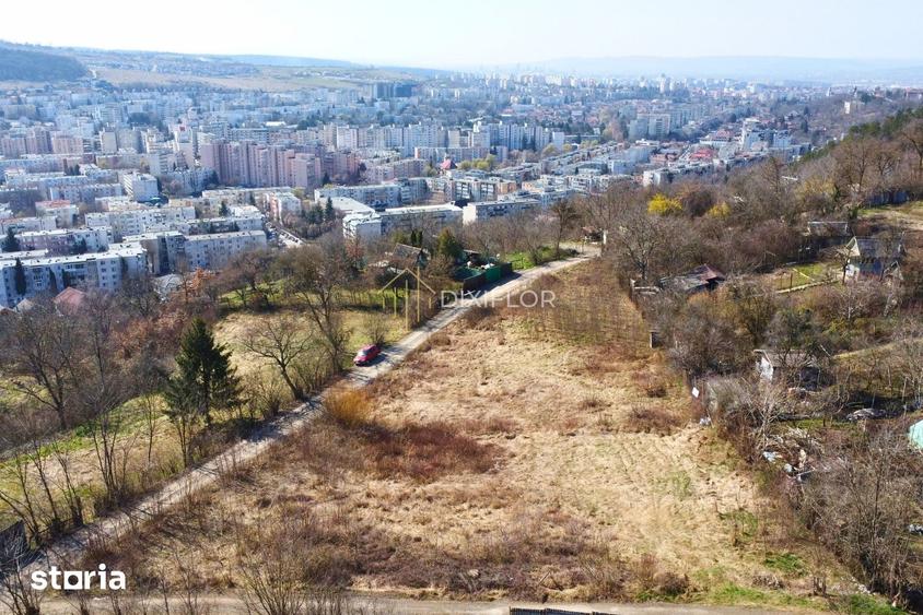 Teren de 2500 mp, în Central