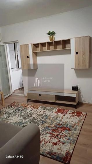 Apartament cu 2 camere semidecomandat în Sălaj