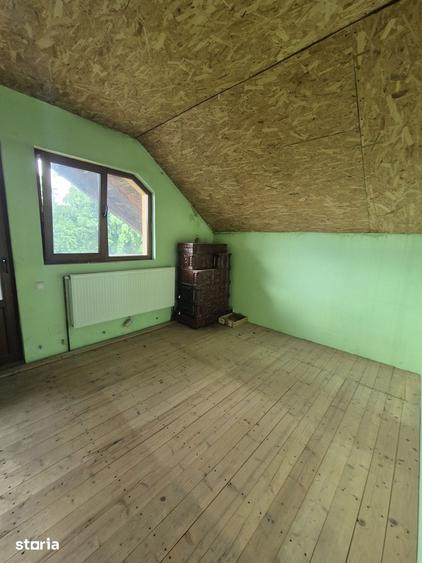 Casă cu 3 camere cu Teren 1685 Mp în Ariceștii Rahtivani