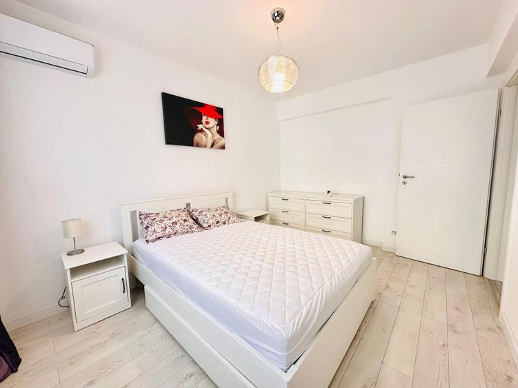 Apartament cu 3 camere decomandat în Runcu