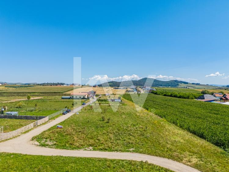 Teren agricol intravilan de 500 mp, în Sânpetru