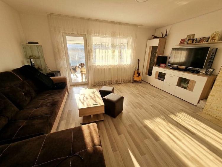 Duplex cu 4 camere cu Teren 175 Mp în Tărlungeni