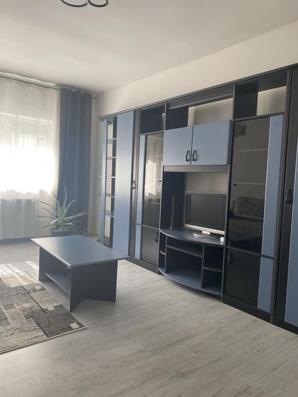 Apartament cu 2 camere decomandat în Exterior Vest