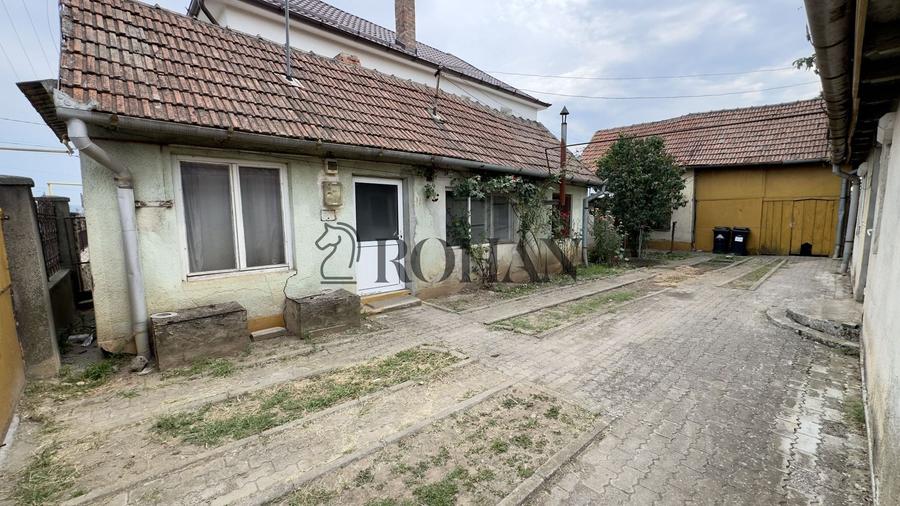 Casă individuală cu 4 camere cu Canalizare în Bărăbanț