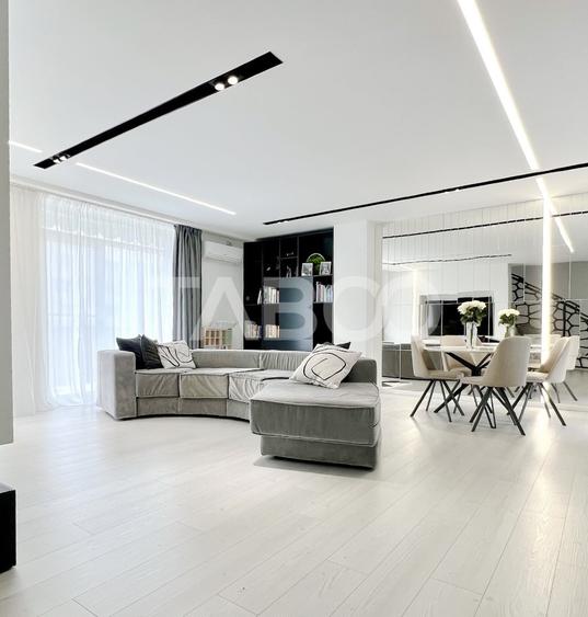Penthouse cu 4 camere semidecomandat, mobilat în Sopor