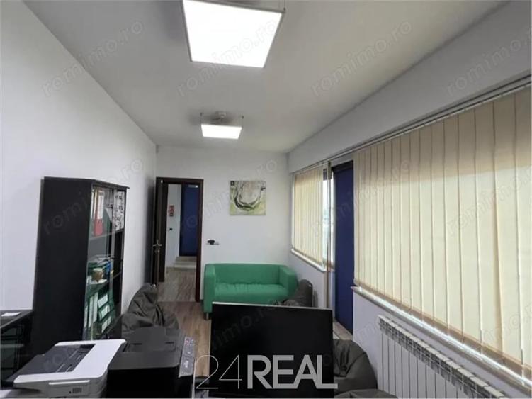 Casă cu 10 camere în Aviatorilor