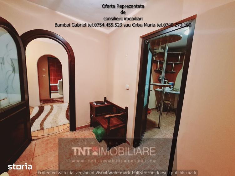 Apartament 3 camere mobilate Zona Pacurari (Petru Poni) Etaj 1 - 4
