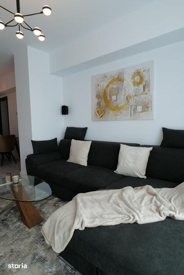 Apartament cu 3 camere semidecomandat în Băneasa